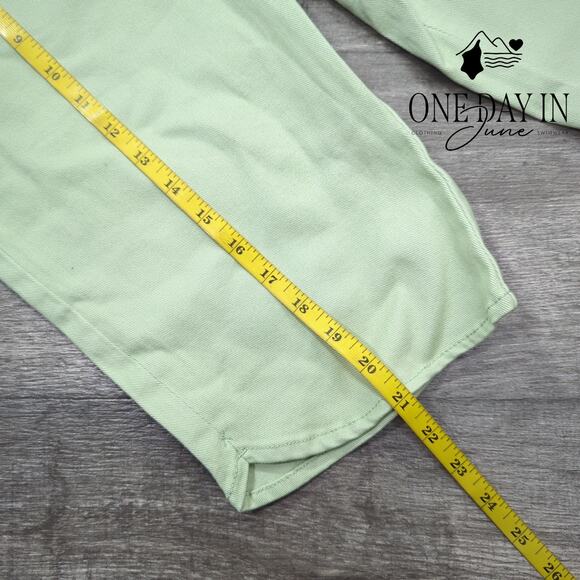 Gloria Vanderbilt Bermuda Denim Shorts Size 4 - Picture 6 of 7